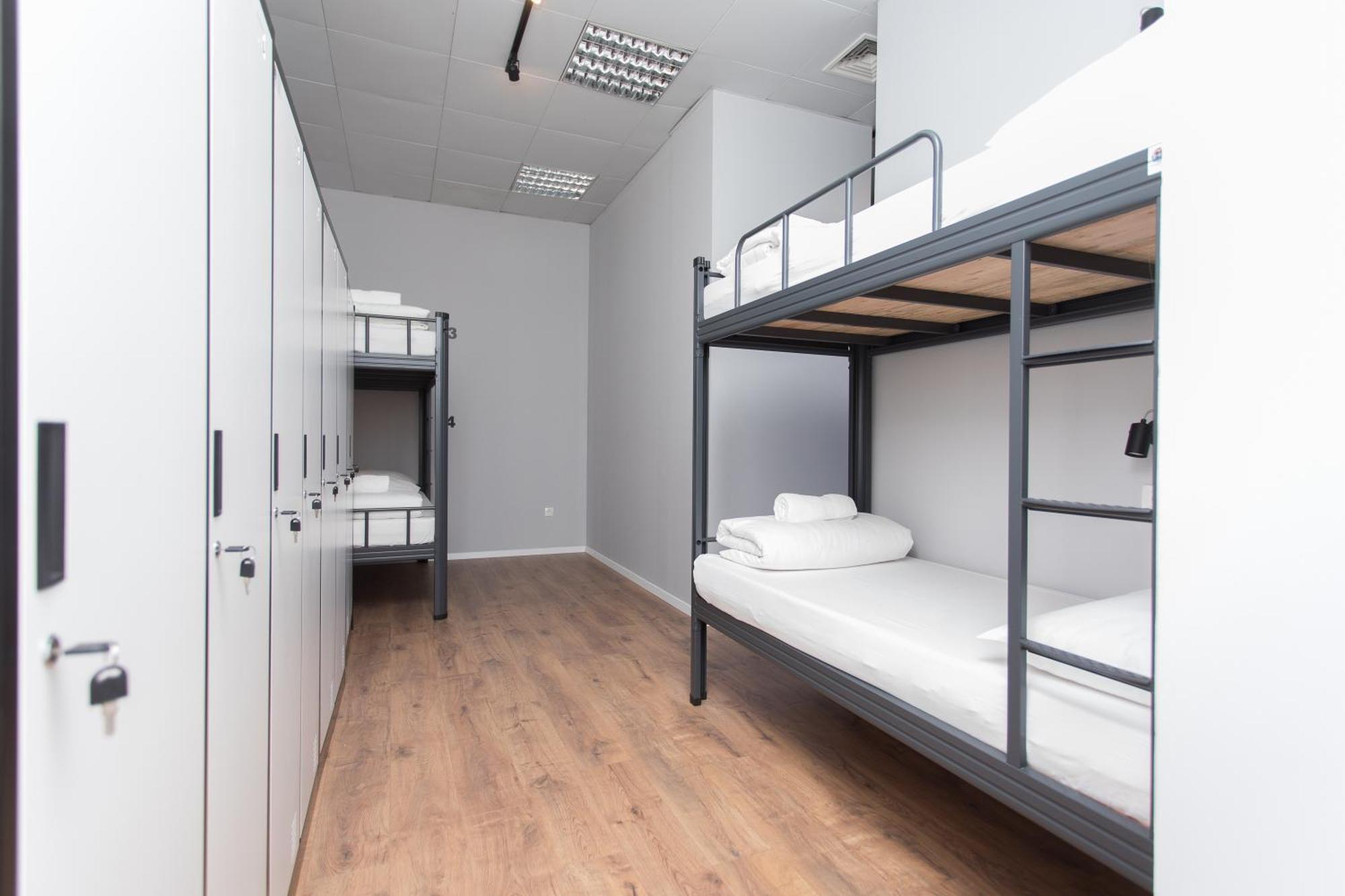 Hostel Cool , スプリト エクステリア 写真
